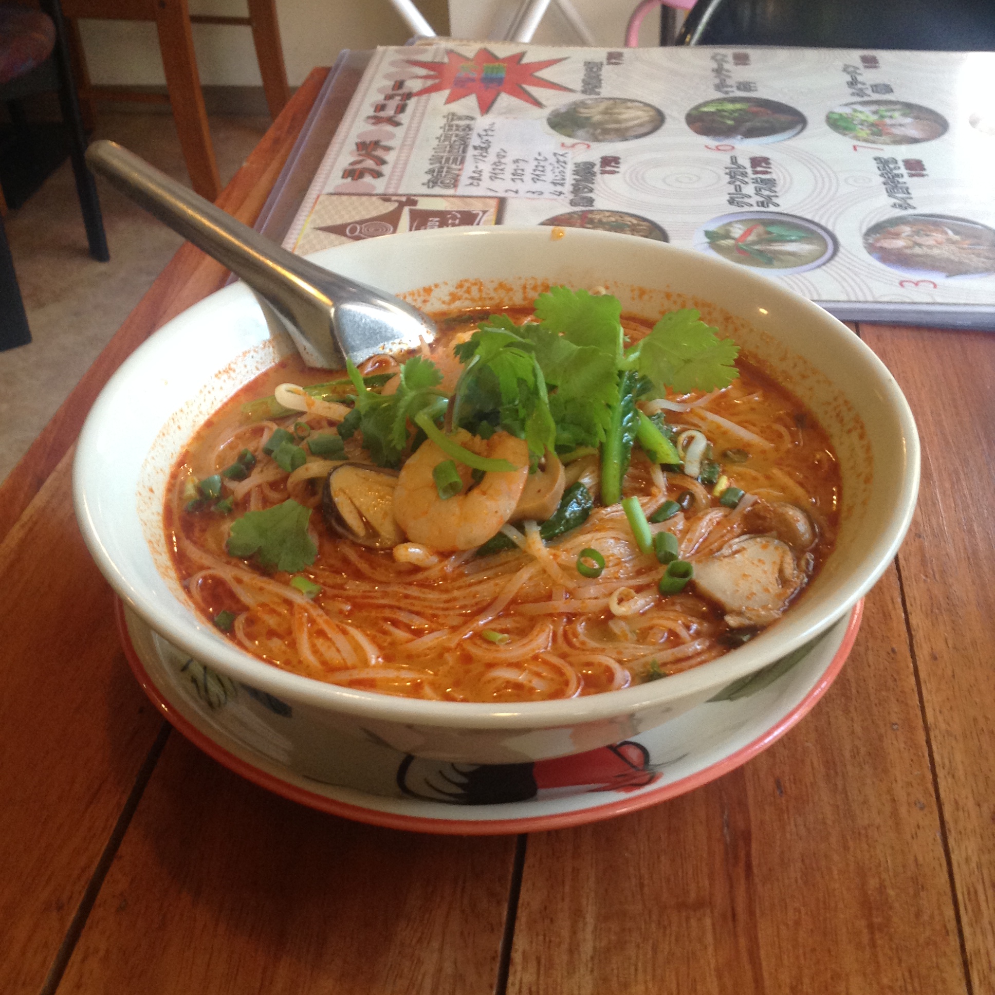 トムヤムクンラーメン