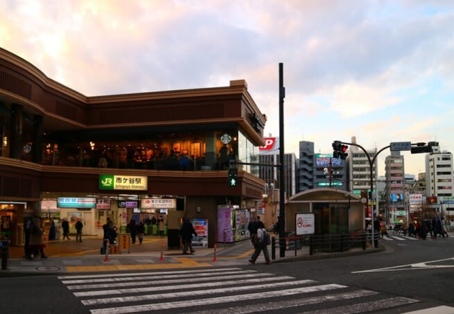 市ヶ谷駅