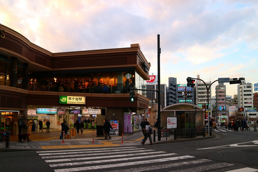 市ヶ谷駅