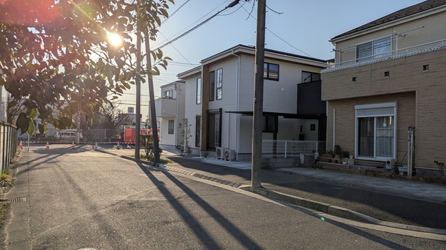 ③-2中馬場、通行止めの向こうの家